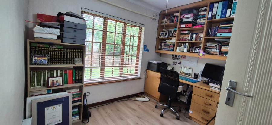 4 Bedroom Property for Sale in Kloof KwaZulu-Natal