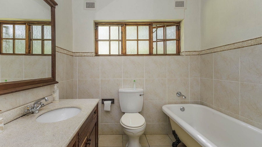 4 Bedroom Property for Sale in Kloof KwaZulu-Natal