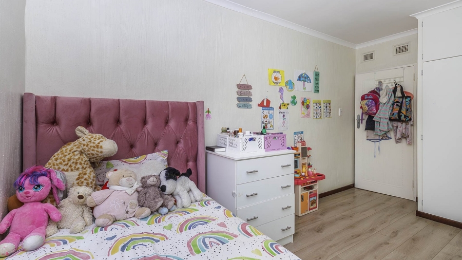 4 Bedroom Property for Sale in Kloof KwaZulu-Natal