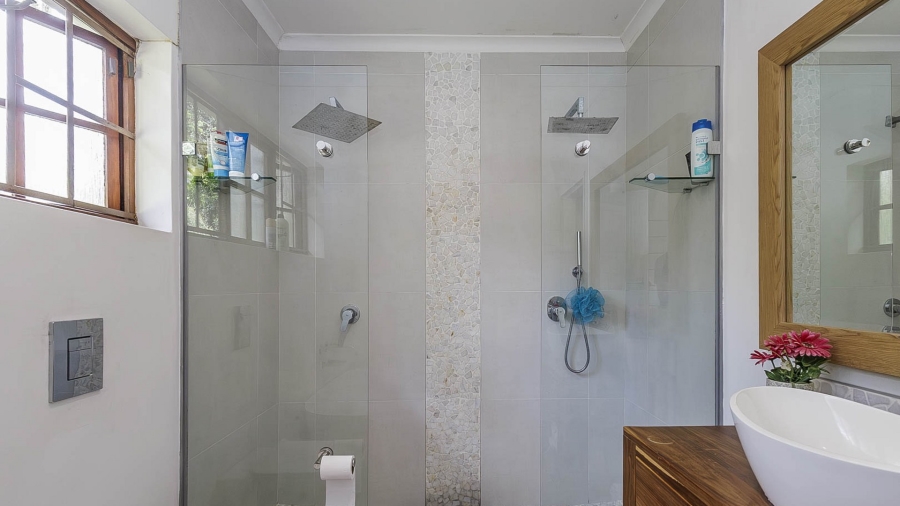 4 Bedroom Property for Sale in Kloof KwaZulu-Natal