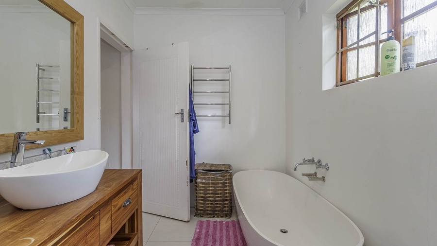 4 Bedroom Property for Sale in Kloof KwaZulu-Natal