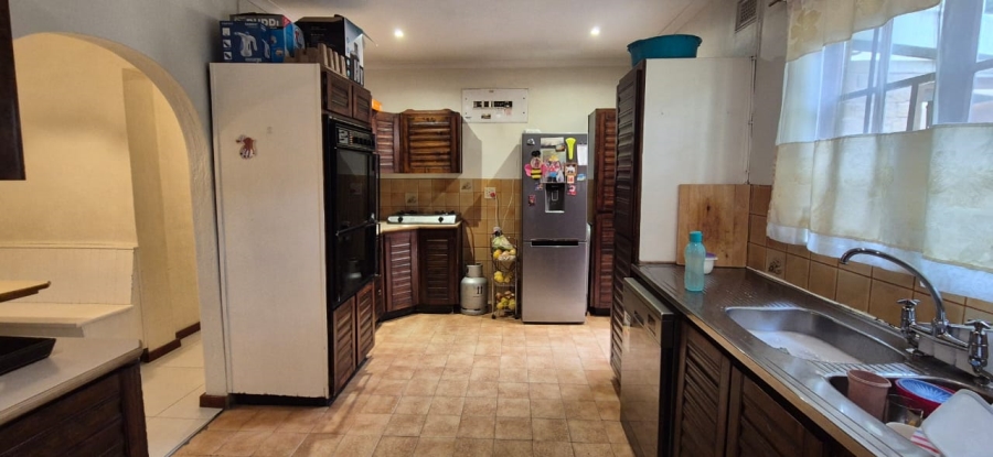 4 Bedroom Property for Sale in Kloof KwaZulu-Natal