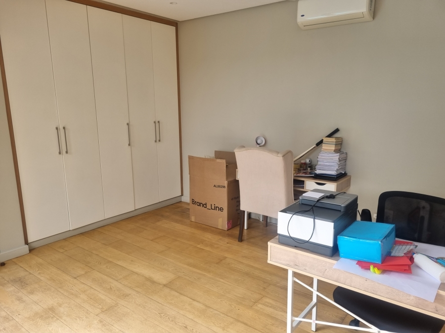 To Let 4 Bedroom Property for Rent in Izinga KwaZulu-Natal