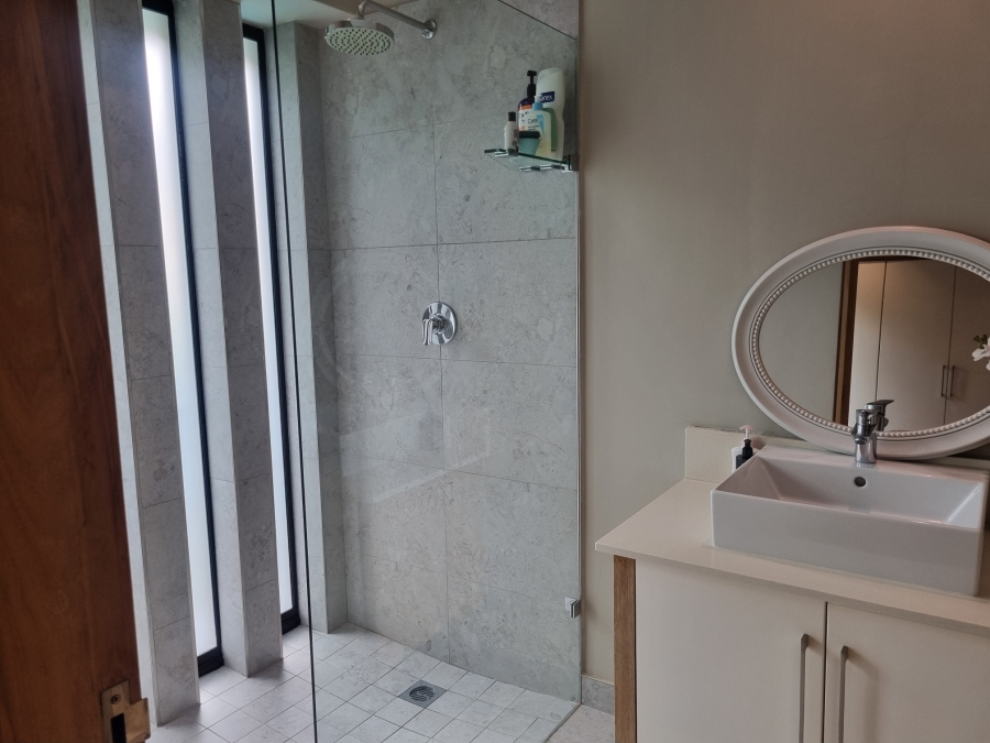 To Let 4 Bedroom Property for Rent in Izinga KwaZulu-Natal