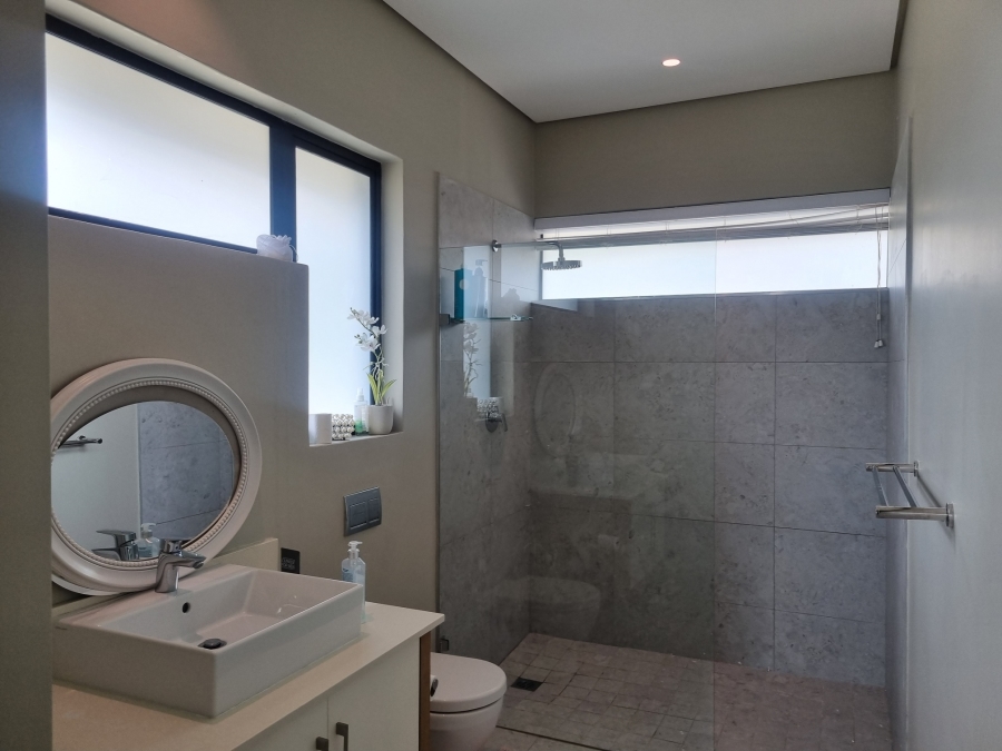 To Let 4 Bedroom Property for Rent in Izinga KwaZulu-Natal