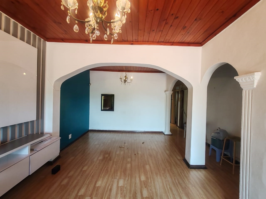 3 Bedroom Property for Sale in Northcroft KwaZulu-Natal