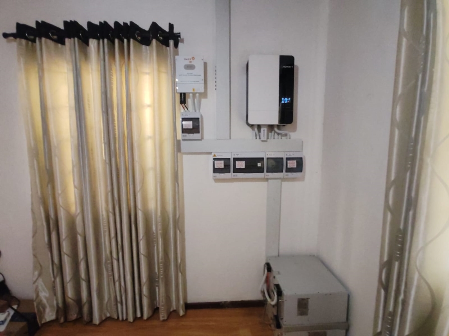 3 Bedroom Property for Sale in Northcroft KwaZulu-Natal