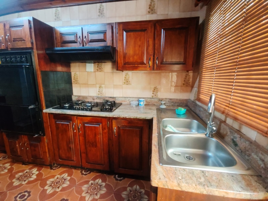 3 Bedroom Property for Sale in Northcroft KwaZulu-Natal