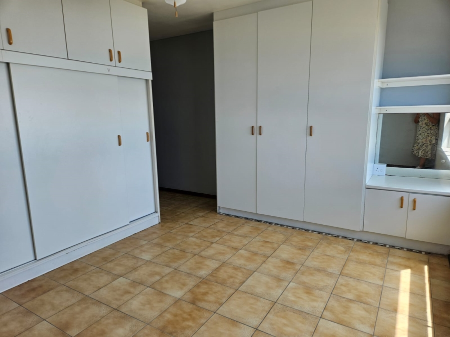 2 Bedroom Property for Sale in Amanzimtoti KwaZulu-Natal