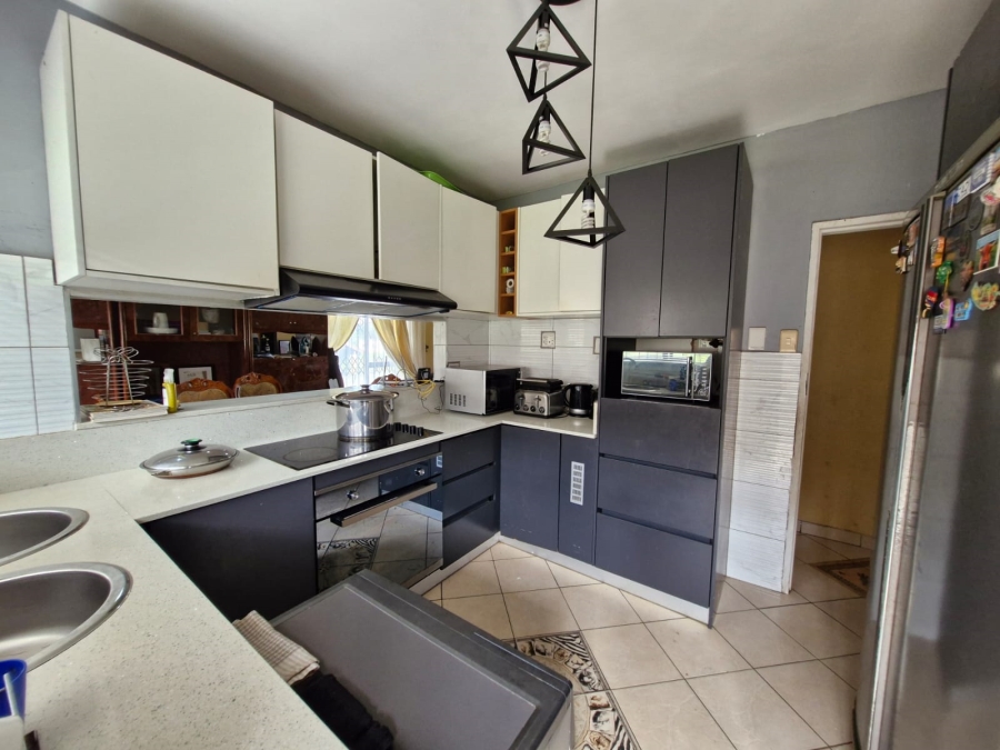 3 Bedroom Property for Sale in Bellair KwaZulu-Natal