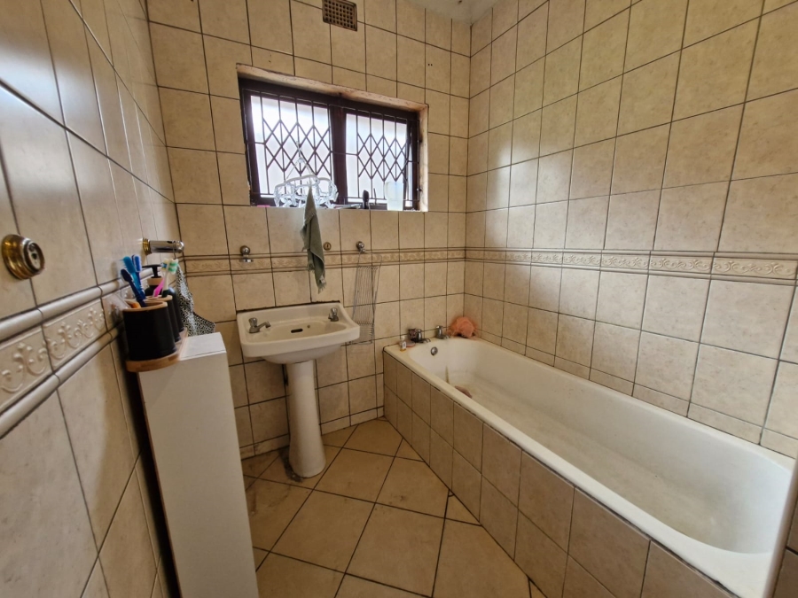 3 Bedroom Property for Sale in Bellair KwaZulu-Natal