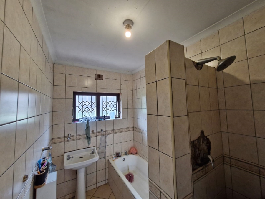 3 Bedroom Property for Sale in Bellair KwaZulu-Natal