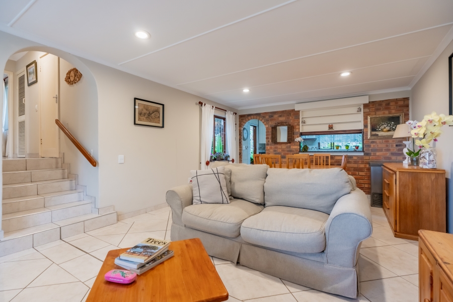 2 Bedroom Property for Sale in Kloof KwaZulu-Natal