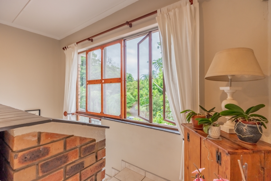 2 Bedroom Property for Sale in Kloof KwaZulu-Natal