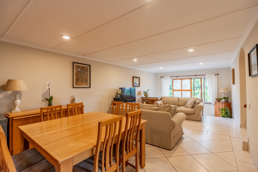 2 Bedroom Property for Sale in Kloof KwaZulu-Natal