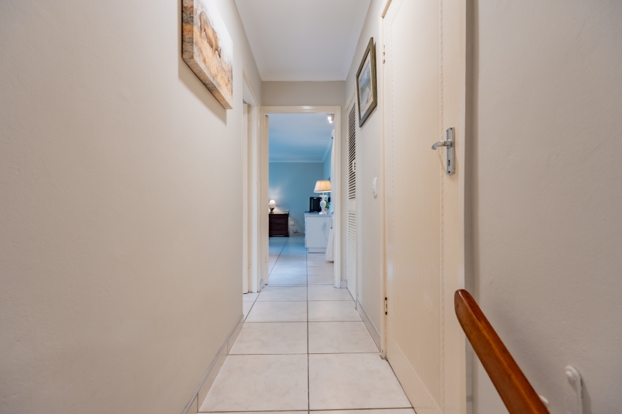 2 Bedroom Property for Sale in Kloof KwaZulu-Natal