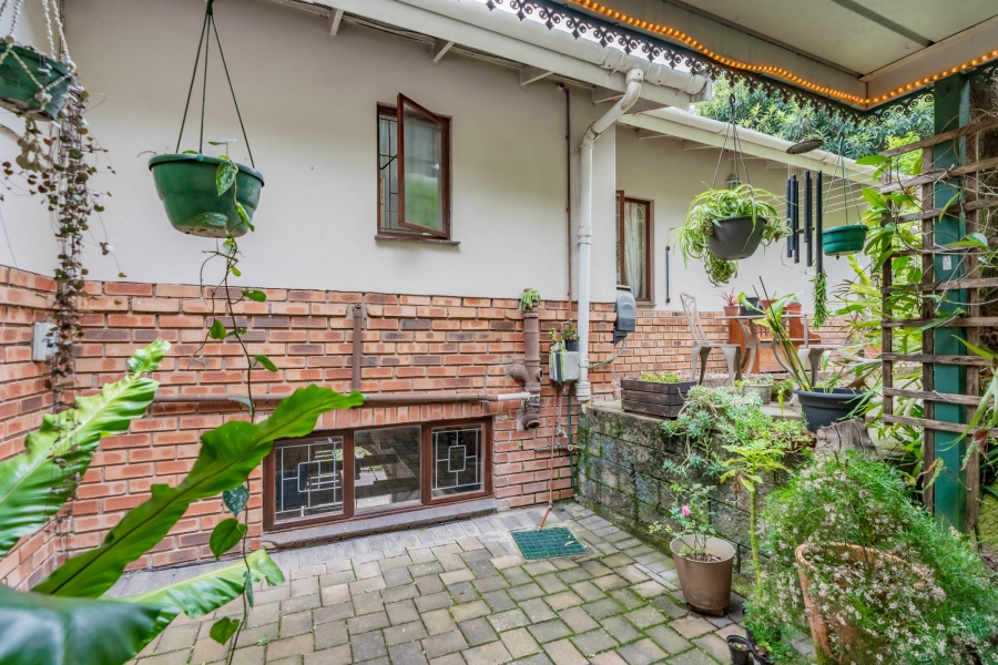 2 Bedroom Property for Sale in Kloof KwaZulu-Natal