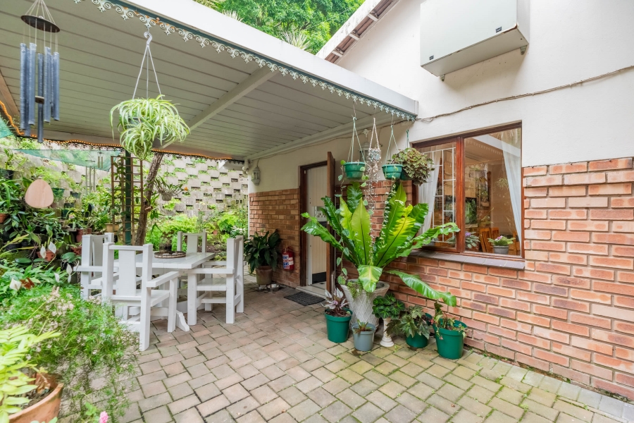 2 Bedroom Property for Sale in Kloof KwaZulu-Natal