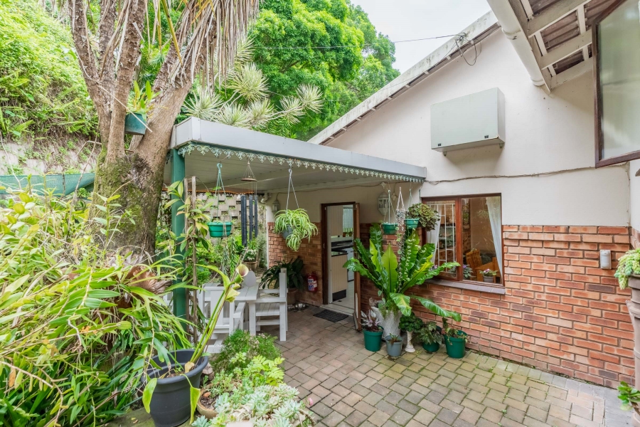 2 Bedroom Property for Sale in Kloof KwaZulu-Natal