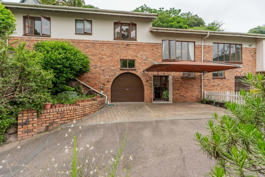 2 Bedroom Property for Sale in Kloof KwaZulu-Natal