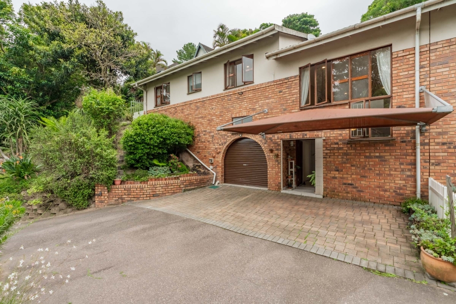 2 Bedroom Property for Sale in Kloof KwaZulu-Natal