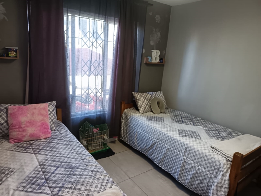 2 Bedroom Property for Sale in Waterval Park KwaZulu-Natal