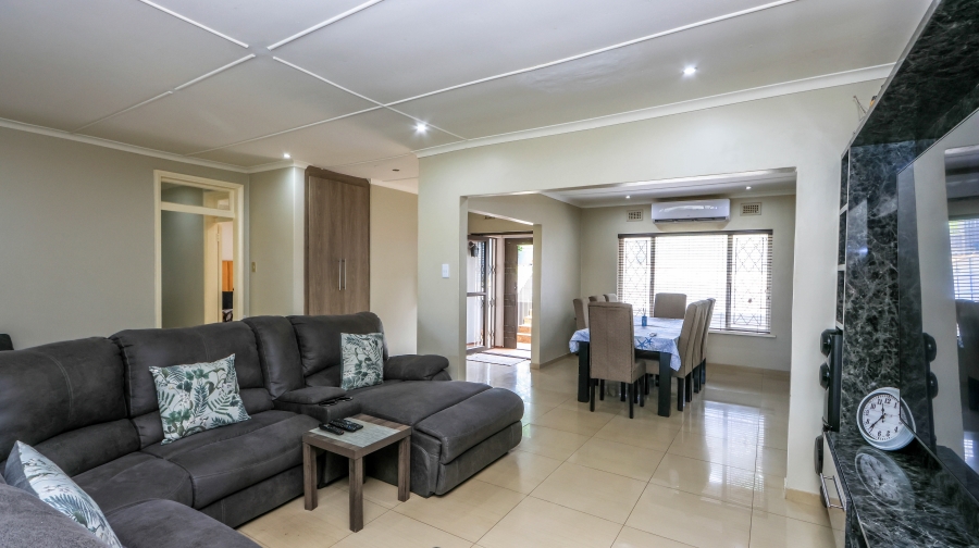 4 Bedroom Property for Sale in Herrwood Park KwaZulu-Natal