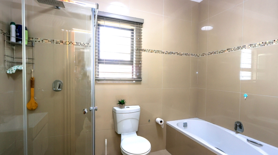 4 Bedroom Property for Sale in Herrwood Park KwaZulu-Natal