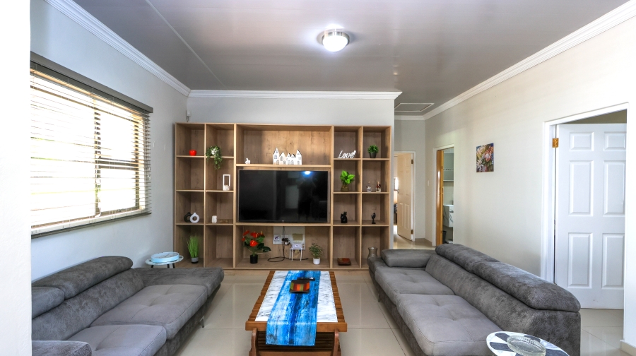 4 Bedroom Property for Sale in Herrwood Park KwaZulu-Natal