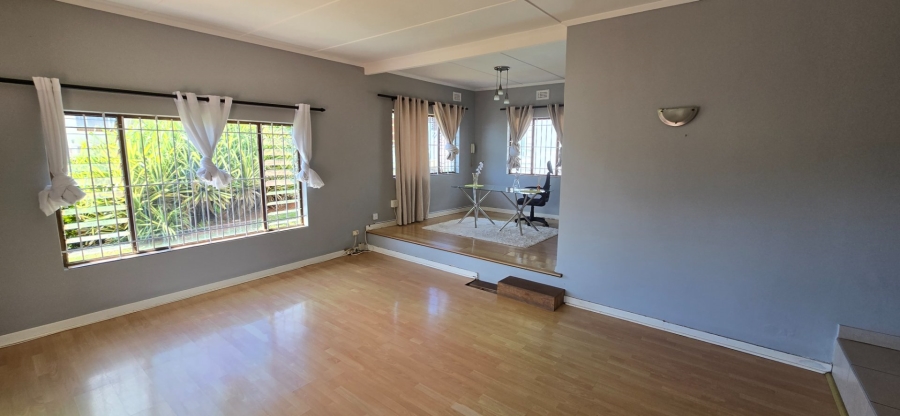 3 Bedroom Property for Sale in Glenmore KwaZulu-Natal