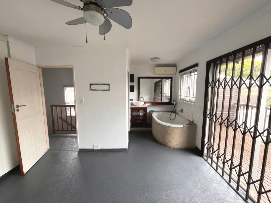 3 Bedroom Property for Sale in Windermere KwaZulu-Natal