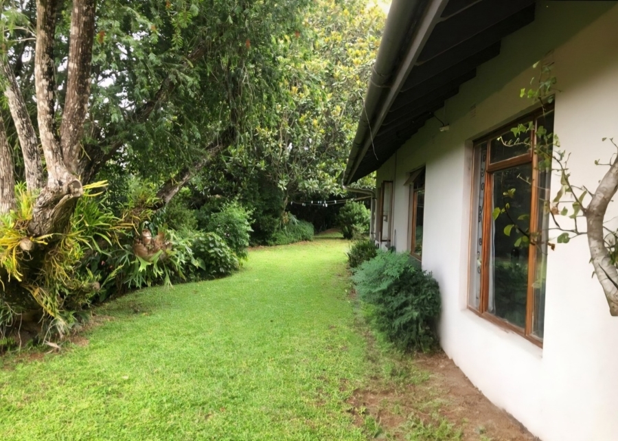 To Let 4 Bedroom Property for Rent in Kloof KwaZulu-Natal