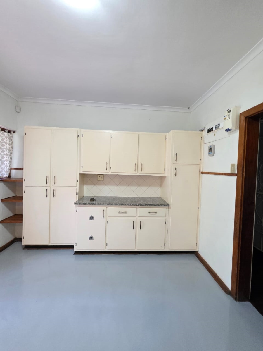 4 Bedroom Property for Sale in Kloof KwaZulu-Natal
