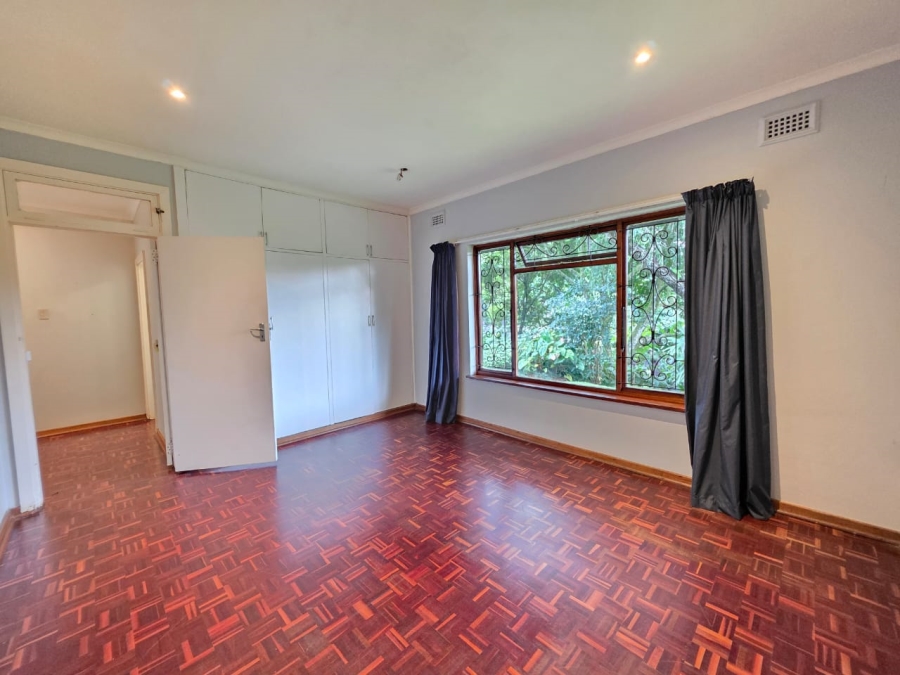 4 Bedroom Property for Sale in Kloof KwaZulu-Natal