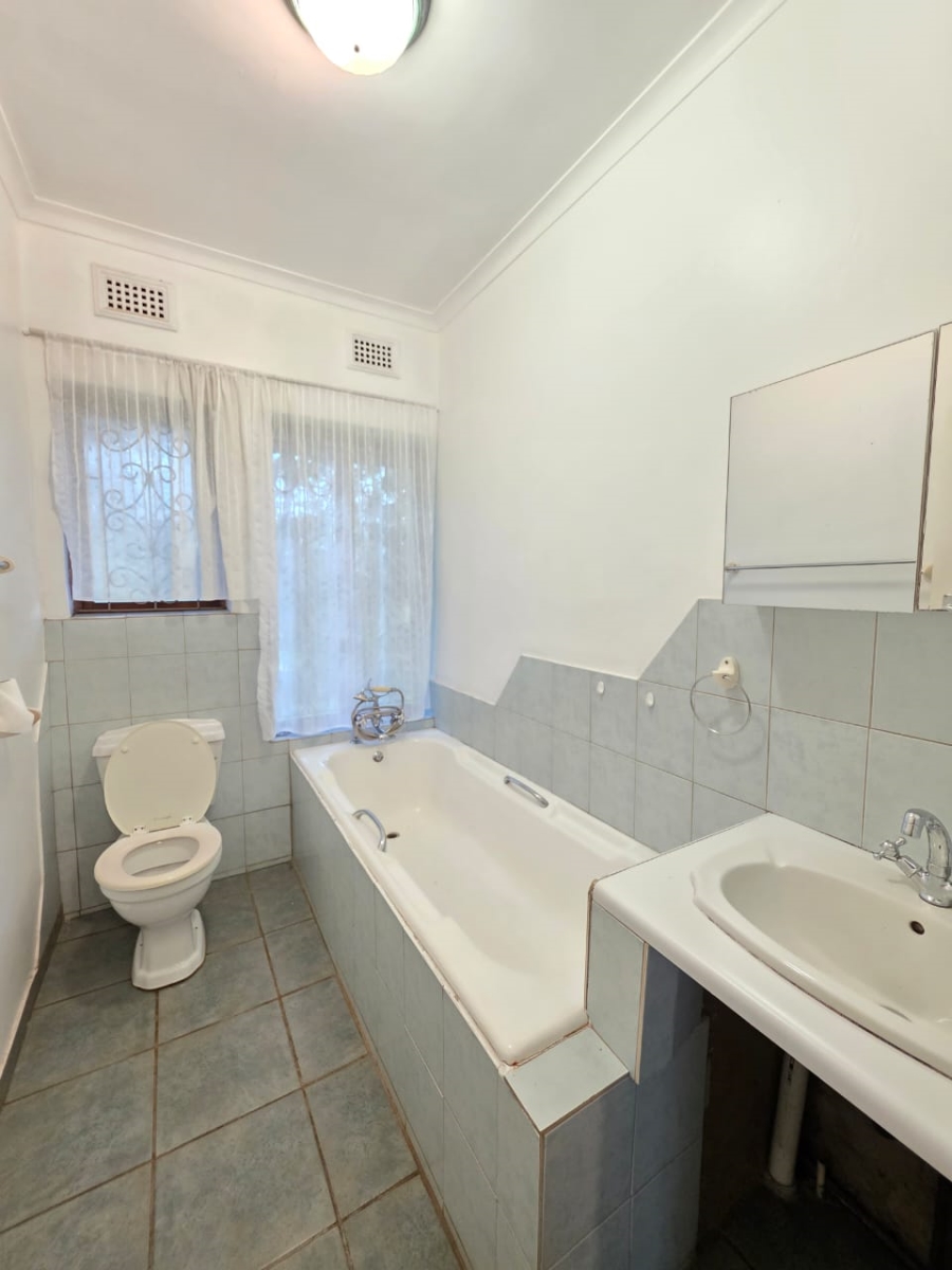 4 Bedroom Property for Sale in Kloof KwaZulu-Natal