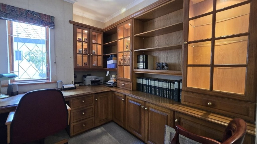 3 Bedroom Property for Sale in Cowies Hill KwaZulu-Natal