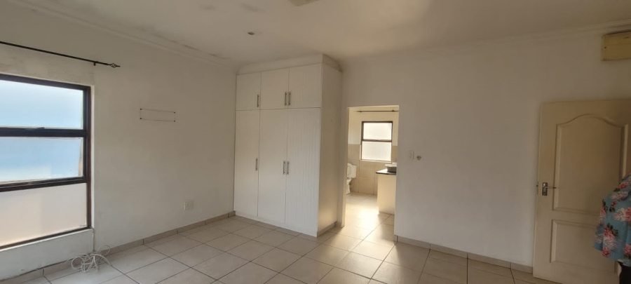 3 Bedroom Property for Sale in Amanzimtoti KwaZulu-Natal