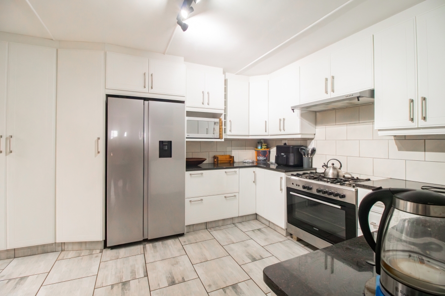 2 Bedroom Property for Sale in Amanzimtoti KwaZulu-Natal