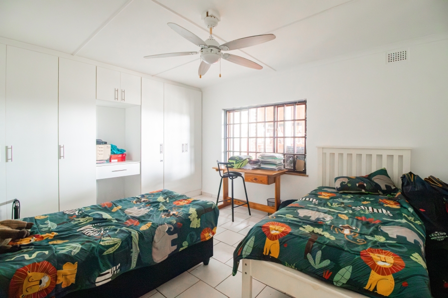 2 Bedroom Property for Sale in Amanzimtoti KwaZulu-Natal