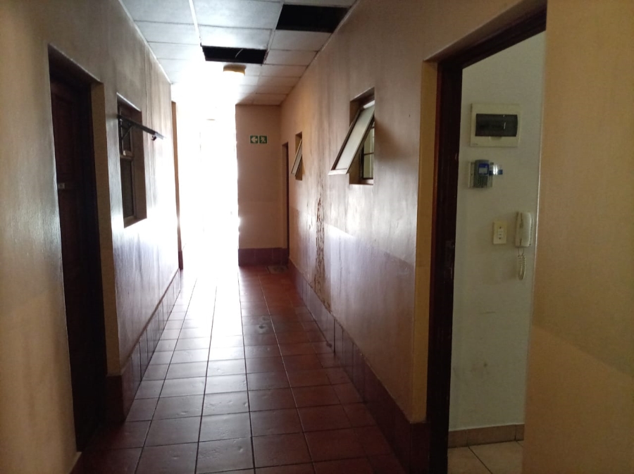 2 Bedroom Property for Sale in Durban Central KwaZulu-Natal