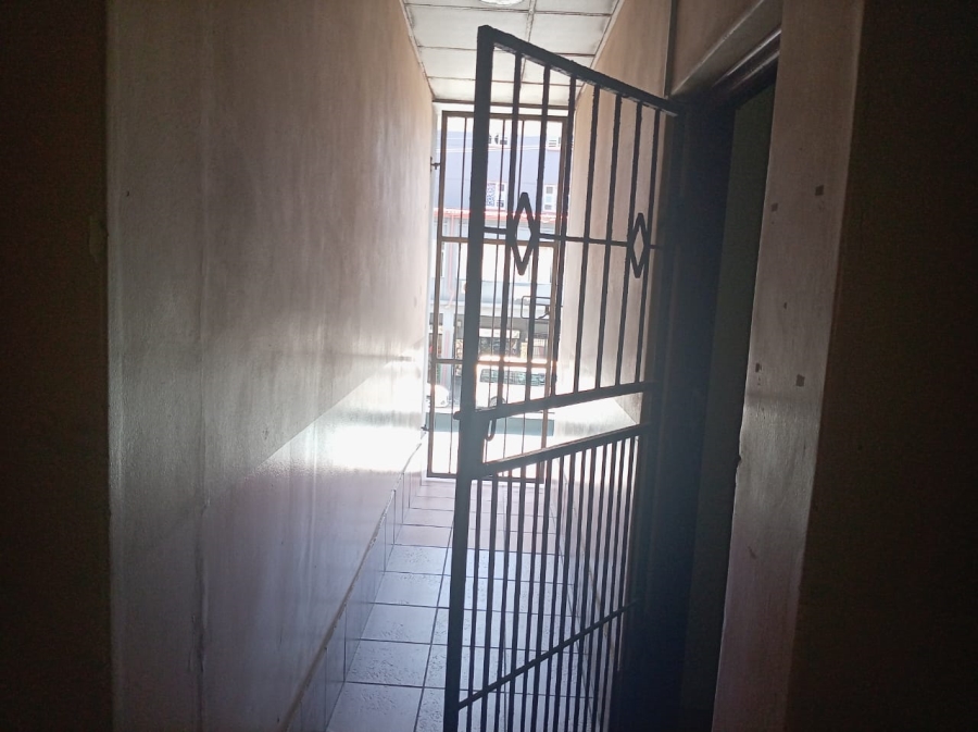 2 Bedroom Property for Sale in Durban Central KwaZulu-Natal