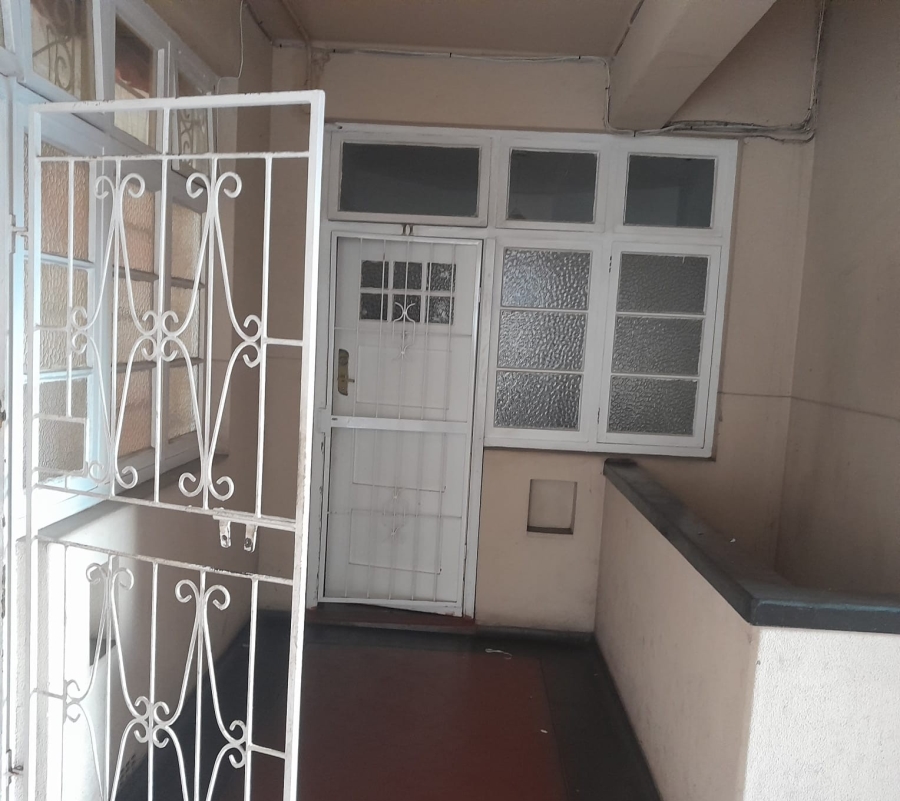 2 Bedroom Property for Sale in Durban Central KwaZulu-Natal
