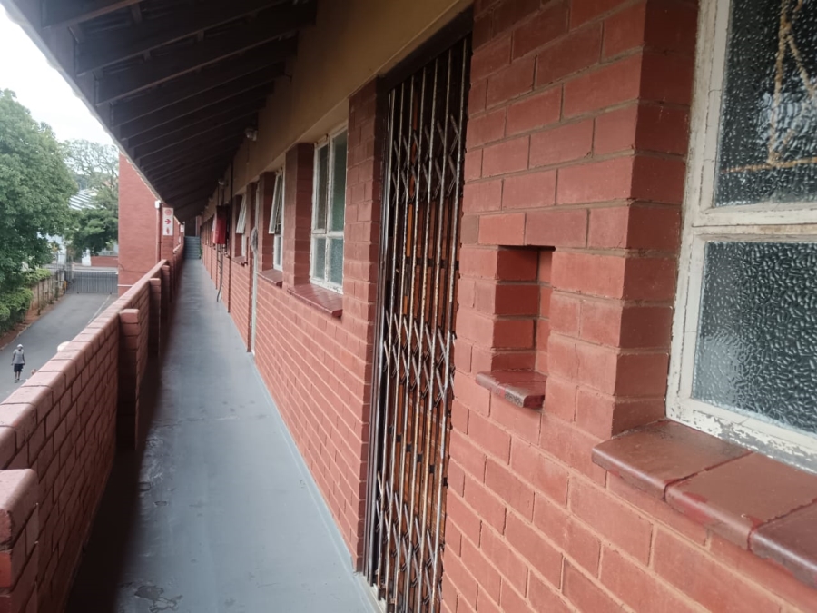 To Let 2 Bedroom Property for Rent in Umbilo KwaZulu-Natal