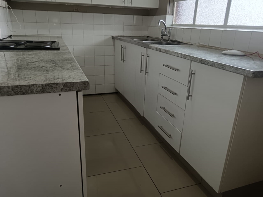 To Let 2 Bedroom Property for Rent in Umbilo KwaZulu-Natal