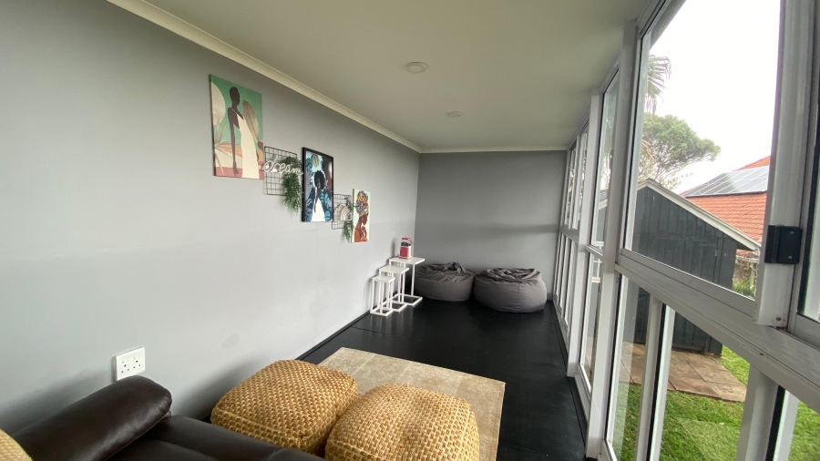 4 Bedroom Property for Sale in Glenwood KwaZulu-Natal