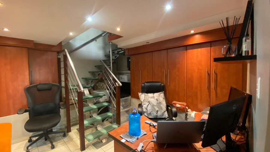 4 Bedroom Property for Sale in Manor Gardens KwaZulu-Natal