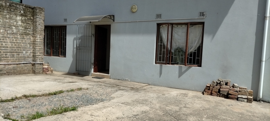 To Let 2 Bedroom Property for Rent in Clare Hills KwaZulu-Natal