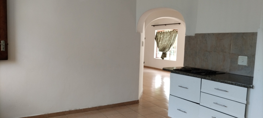 To Let 2 Bedroom Property for Rent in Clare Hills KwaZulu-Natal
