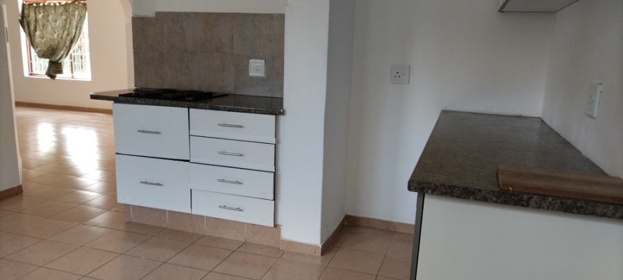 To Let 2 Bedroom Property for Rent in Clare Hills KwaZulu-Natal