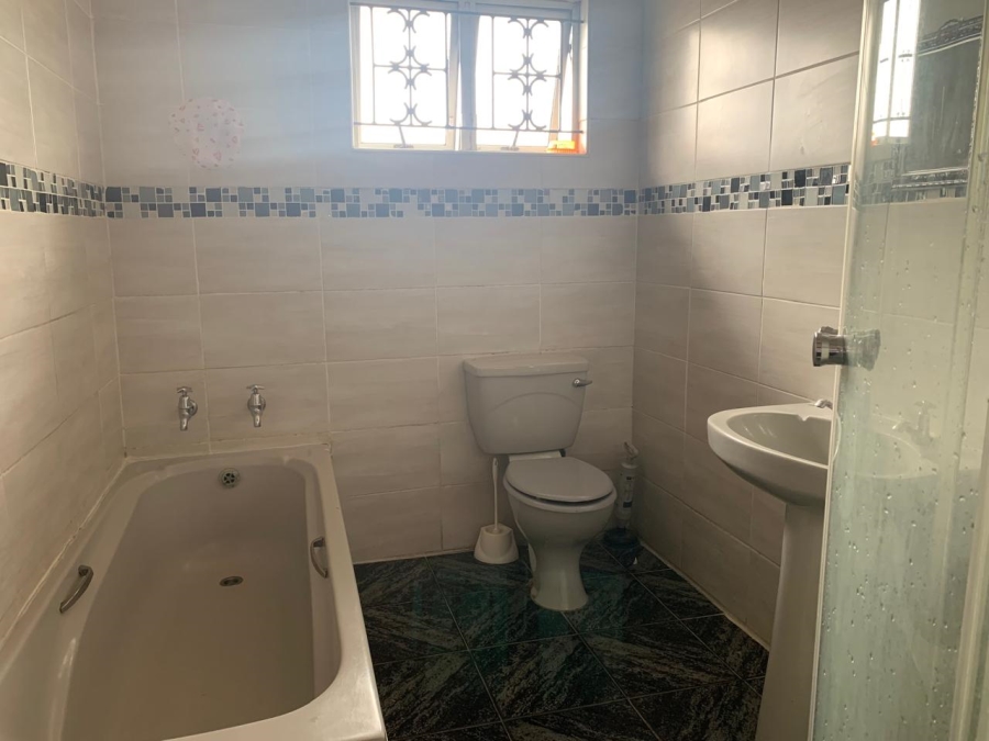 To Let 3 Bedroom Property for Rent in Brackenham KwaZulu-Natal